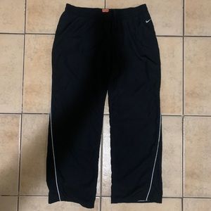 Y2K NIKE PANTS. NIKE ATHLETIC DEPARTMENT. SIZE L